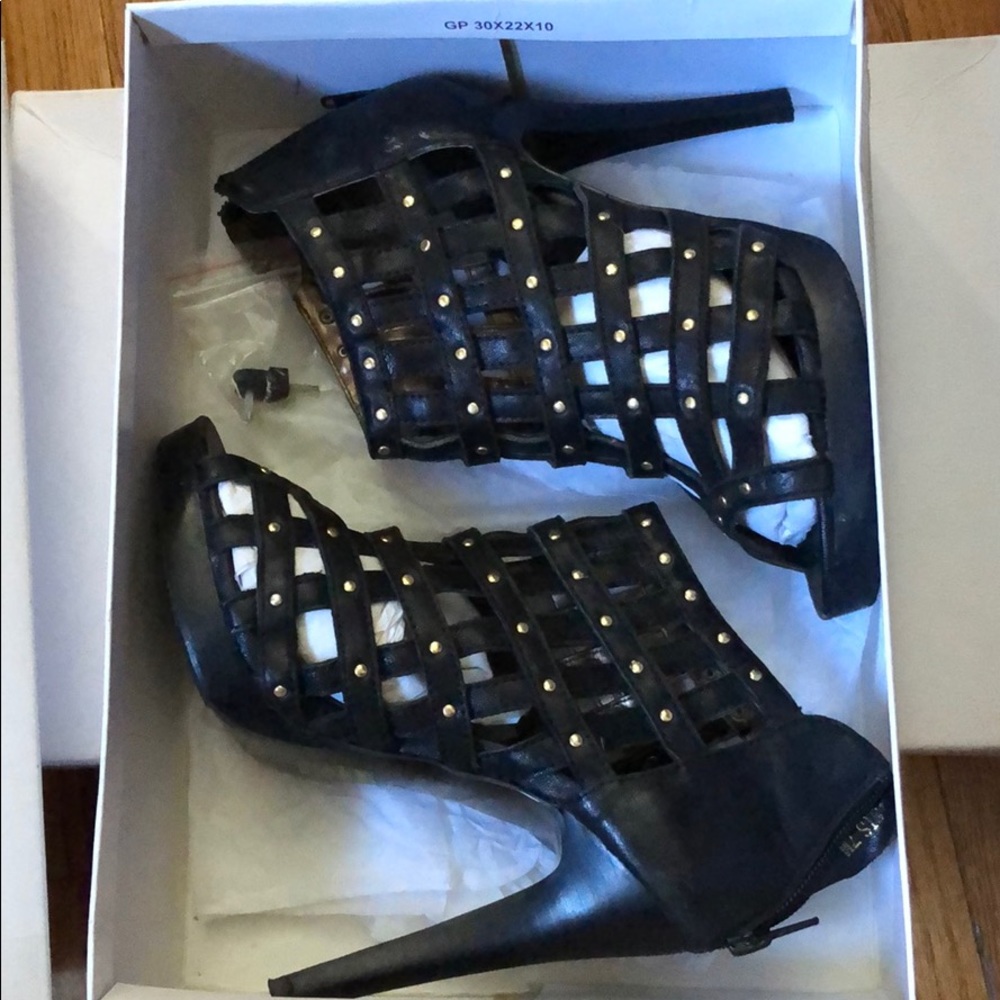Bakers Heels size 7  used